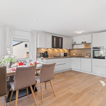 Goldcream Suites - Modern - Netflix - Free Parking Günzburg Екстериор снимка