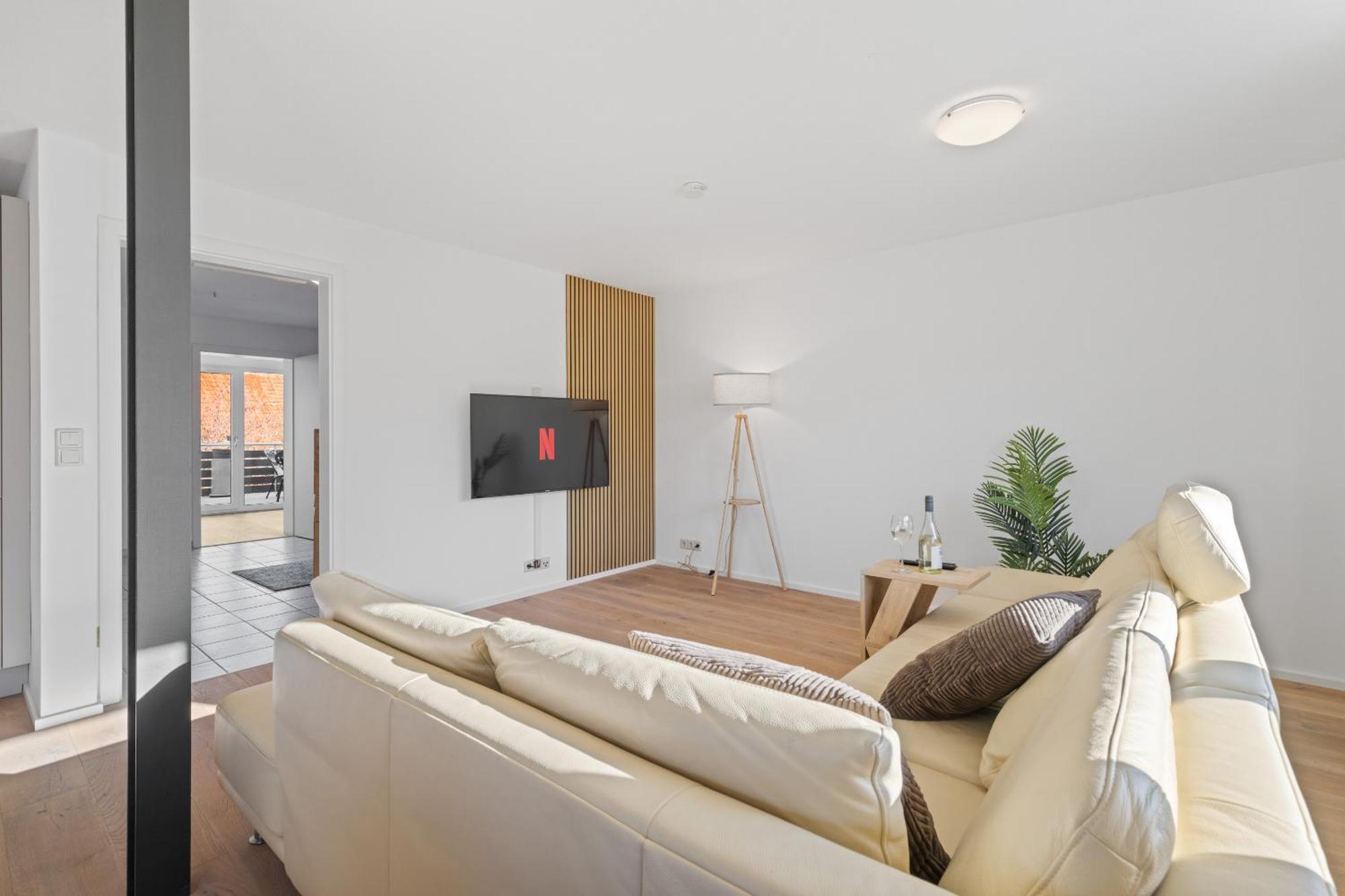 Goldcream Suites - Modern - Netflix - Free Parking Günzburg Екстериор снимка